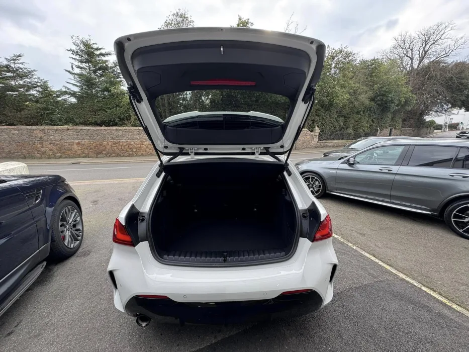 BMW 118i Msport 6