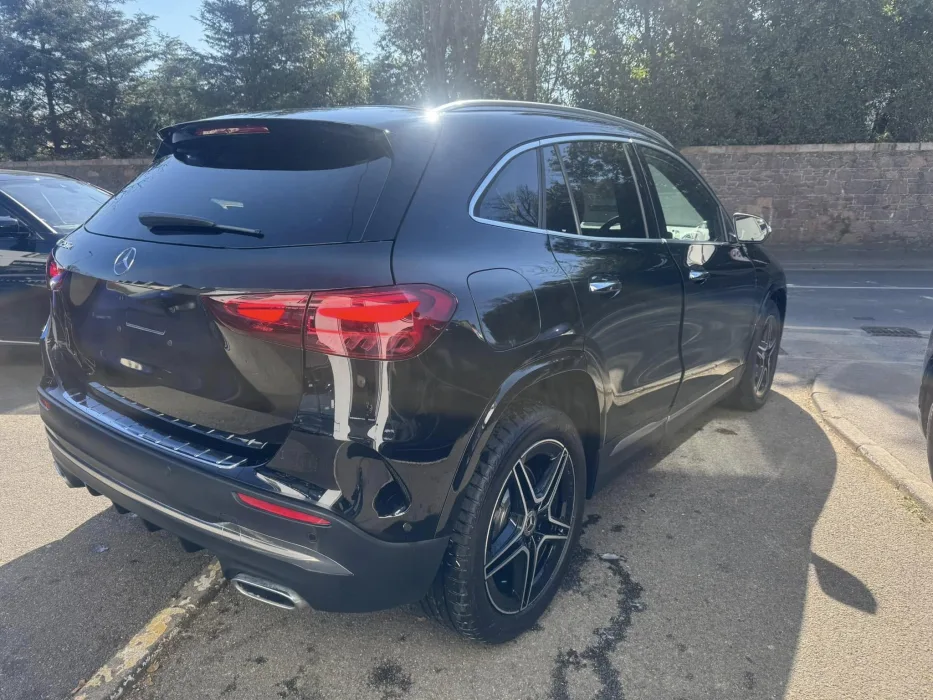 Mercedes GLA250e 4