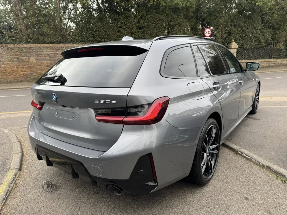 BMW 330e Msport grey 5