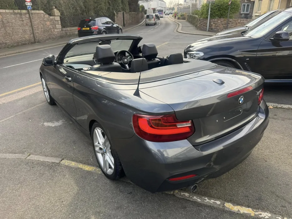 BMW 218i 7