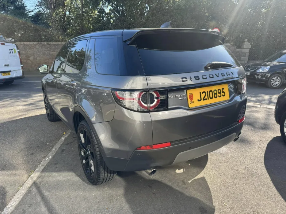 L rover Disco 2017 4